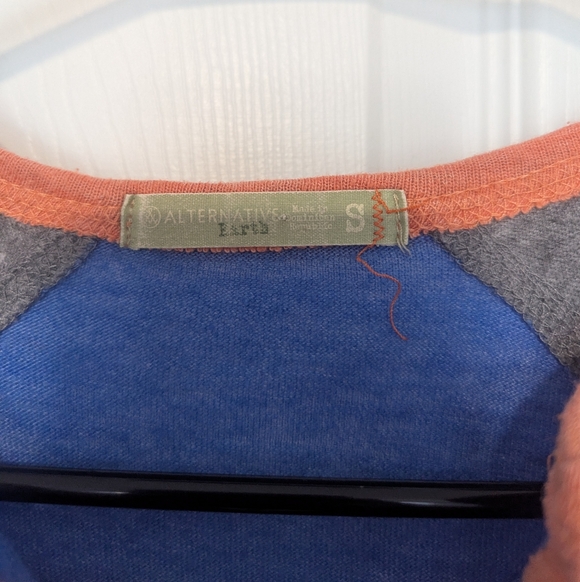 Vintage Ringer Raglan Henley - Picture 3 of 3